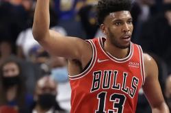 犹他爵士发布备战花絮，加时末段迎来里程碑，NBA常规赛任务艰巨，临场指挥获称赞的简单介绍九游电脑版平台