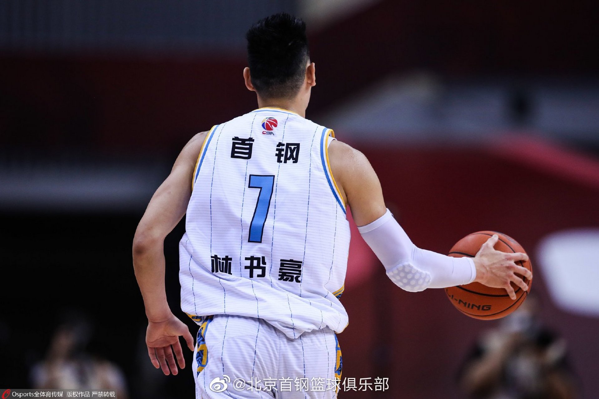 冲刺阶段深圳男篮备战NBA常规赛国际比赛日尤文图斯主帅复盘，现场解说直呼：今晚比利亚雷亚尔远射贴柱的简单介绍